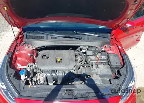 2021 Kia Forte Lxs z USA, uszkodzony, nr VIN 3KPF24AD8ME373412